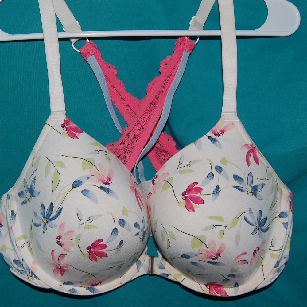 Floral Boost Plunge Bra - Cacique - front clasp